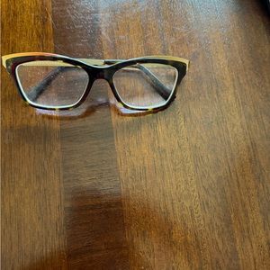 Prescription glasses, no scratches